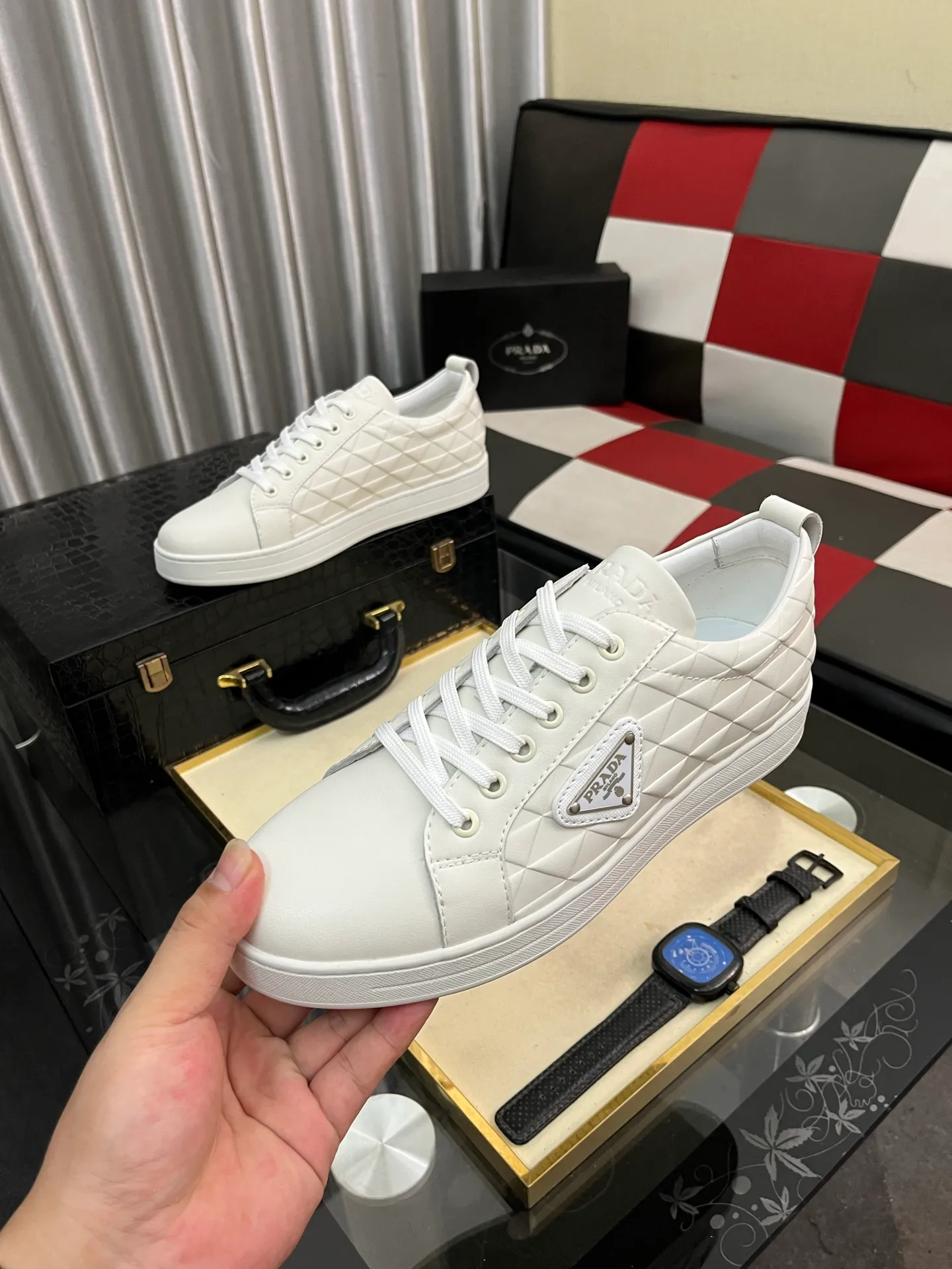 Men's shoes 💰440⌚️⌚️Prada•PRADA original quality.~ Unique modern style sneakers. 🏃A must-have casual shoe for trendy men😍😍 Original brand imported from Italy, imported original leather, sheep lining (refuses to discolor and grind feet) Sole: Original sole provided by the original factory, French lazy style design ⚠️Fit to the feet, original quality, super comfortable original sole. Code number: 38-444️⃣Colors available